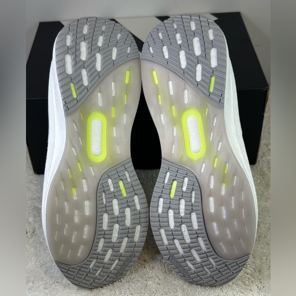 Adidas Ultraboost 5X - Picture 7 of 13